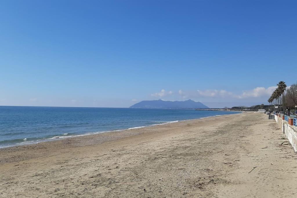 Inclanto Beach House, Mare A 150 Mt Terracina Luaran gambar